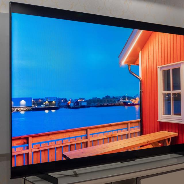 2592背光分区数！3800nits峰值亮度！TCL又放出一张“王牌”，万元以内TCL Q10K值得入手么？