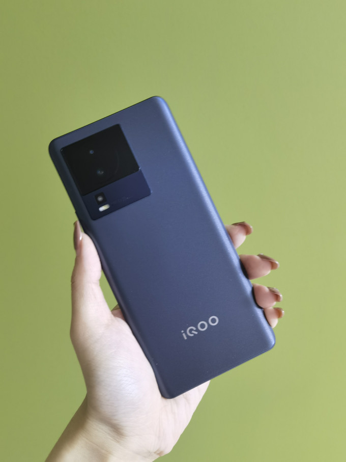 方向错了?手机锐评大会参上~vivo iqoo neo7se