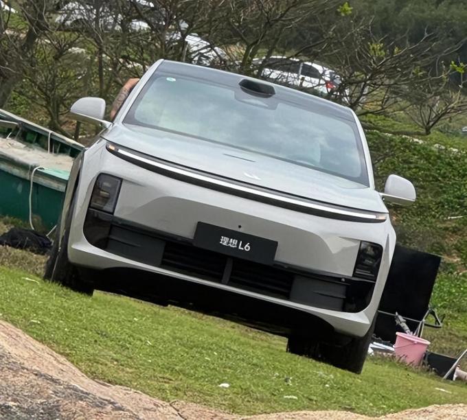问界新能源车