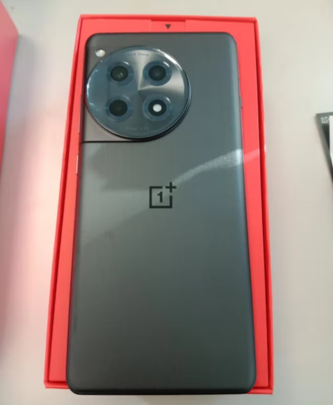 给爱玩游戏的同事推荐了一加ace3,这次终于没有翻车