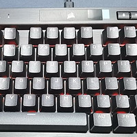 海盗船K70 TKL光轴键盘：小巧精悍，手感新体验