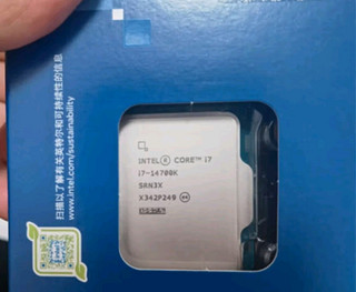 英特尔(Intel) i7-14700K 酷睿14代 处理器 20核28线程 睿频至高可达5.6Ghz 33M三级缓存 台式机盒装CPU