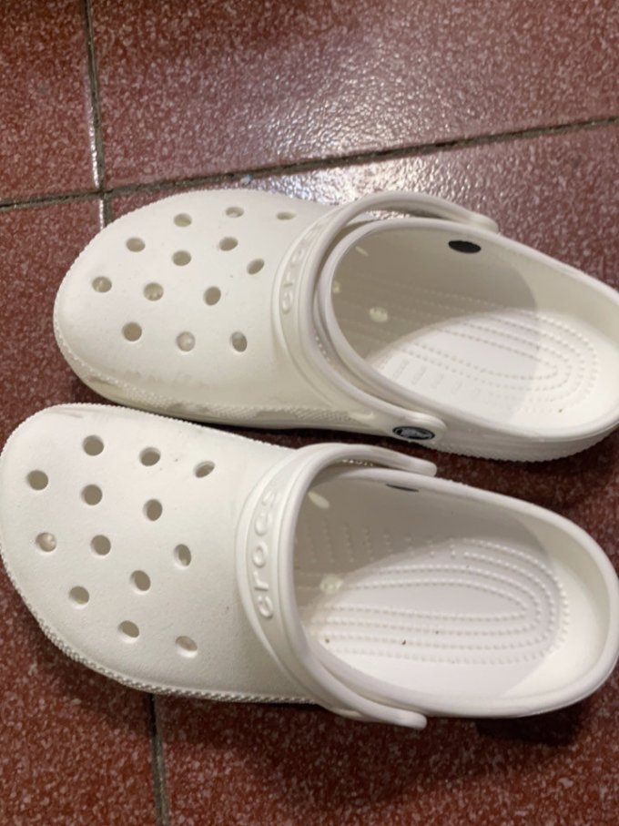 卡骆驰户外凉鞋