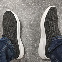 京造【Air Strike超轻】男士运动休闲鞋，夏季舒适的选择