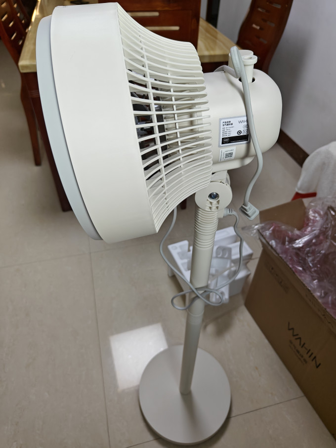 华凌空气循环扇