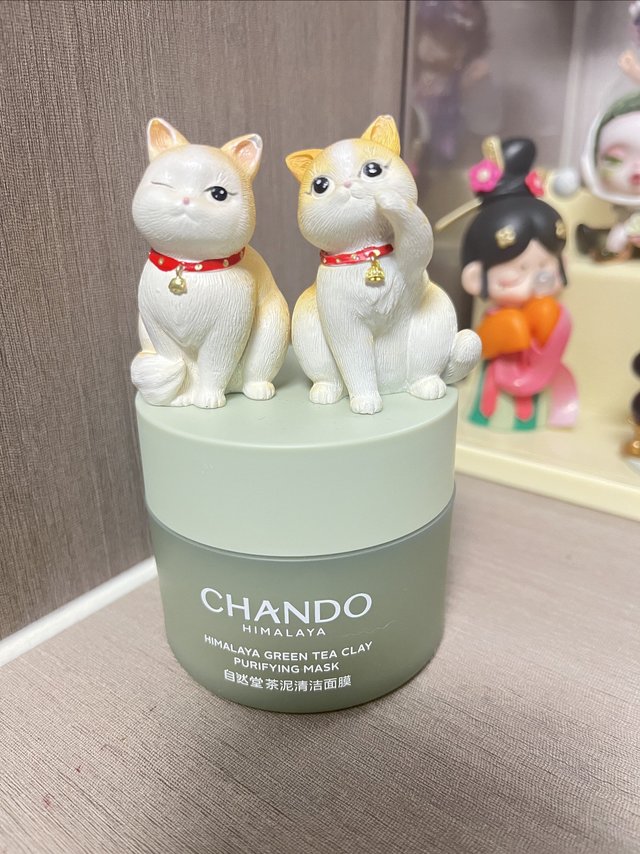 清洁皮肤试试自然堂茶泥面膜