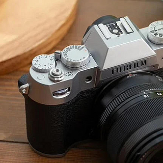 富士 X-T50 相机发布：4020万像素传感器，单机身9999元