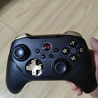 北通阿修罗2Pro+一款专为游戏玩家设计的手柄
