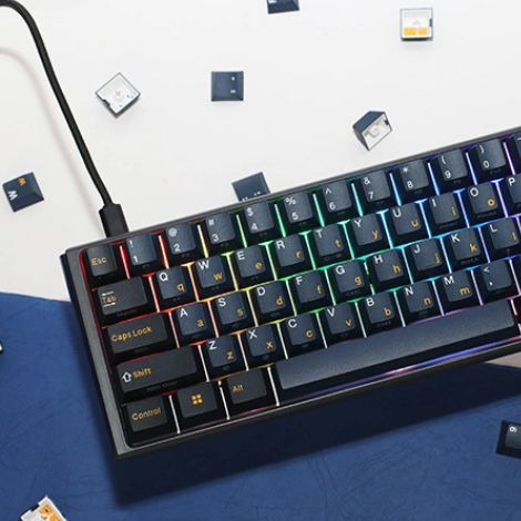 吉利鸭 Ducky 发布 One 3 Pro 纳斯卡线和 Zero 6108 三模无线机械键盘