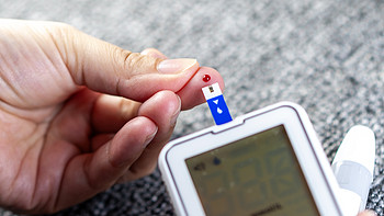 爱奥乐血糖测试仪：精准、智能的血糖管理新体验