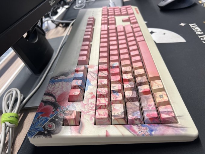 樱桃无线键盘