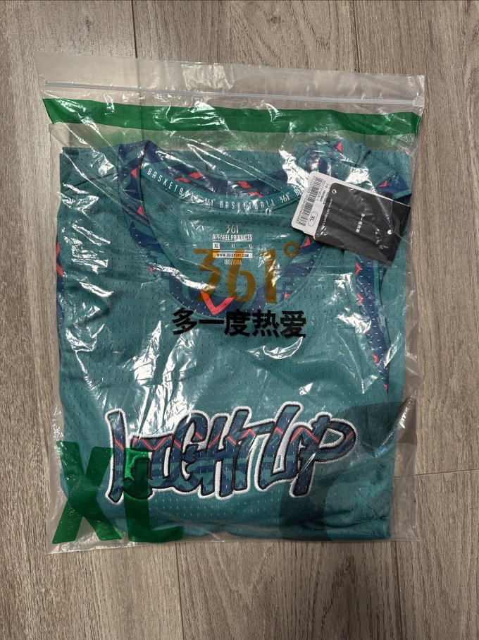 运动卫衣