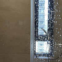分享一个浴室玻璃门清洁的好办法
