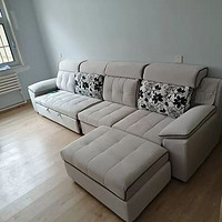 林氏家居的现代简约两用布艺大坐深沙发床，以其独特的设计和实用性，成为了许多家庭客厅的亮点。