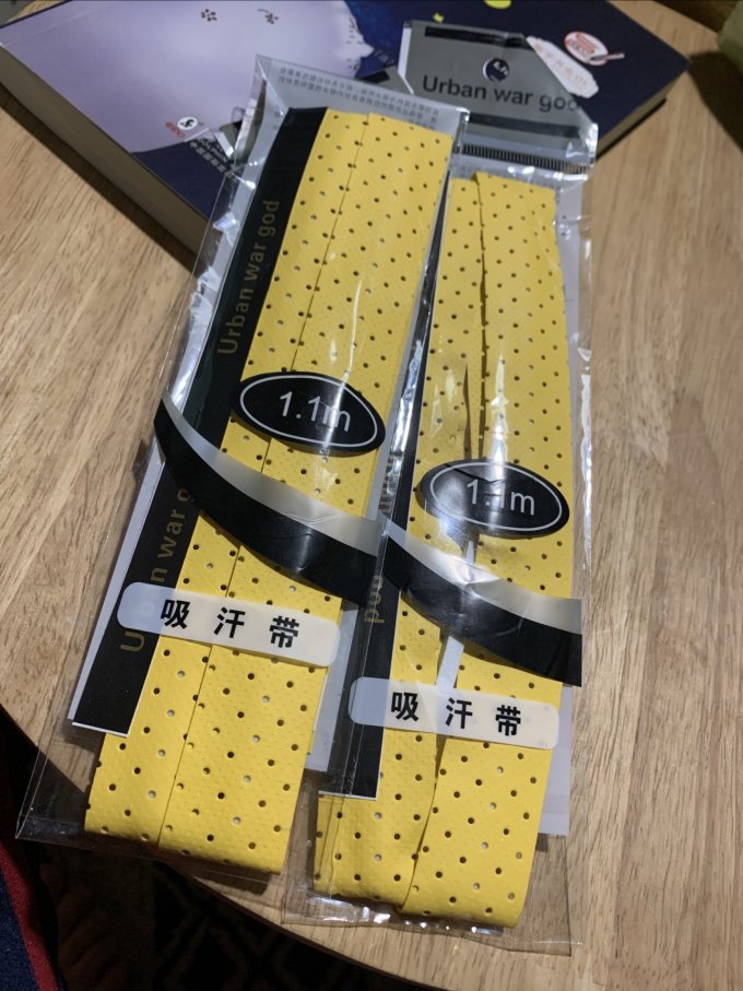 羽毛球具