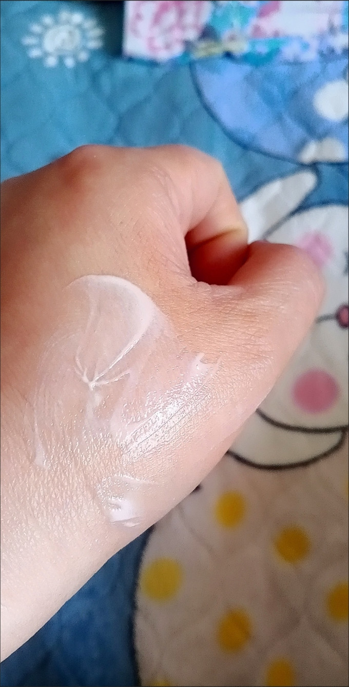 安安金纯洁面乳