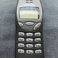 纪念一下我的第一部手机，诺基亚3210…