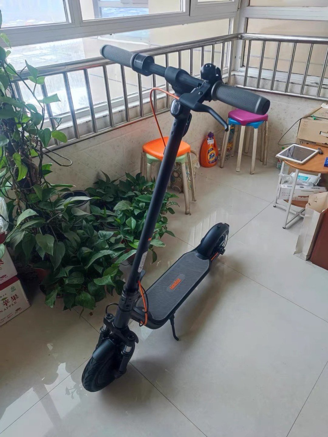 九号电动滑板车,冲