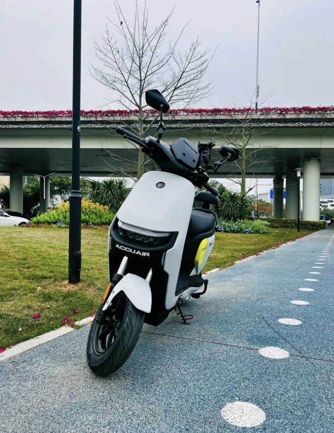 九号电动车fzmix:我的城市通勤新宠!