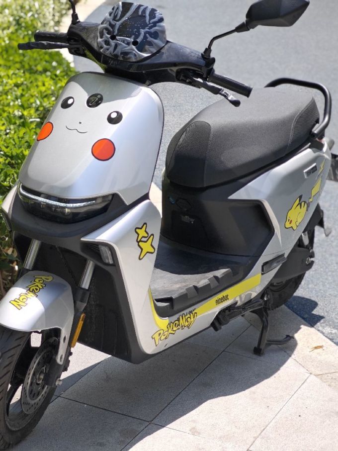 九号摩托车整车
