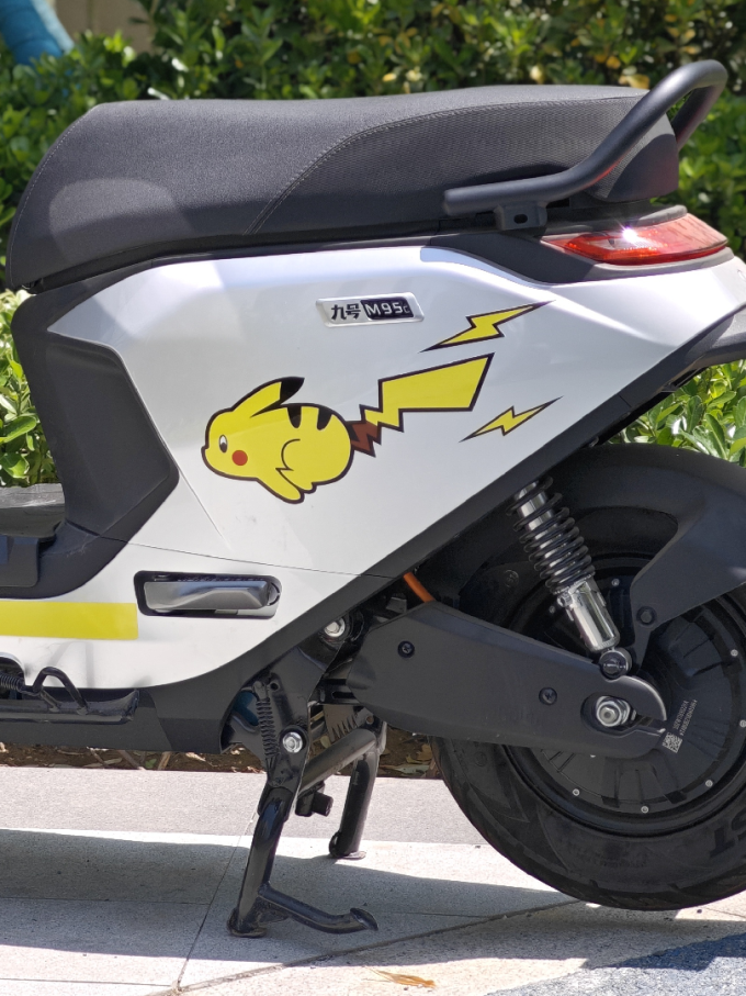 九号摩托车整车