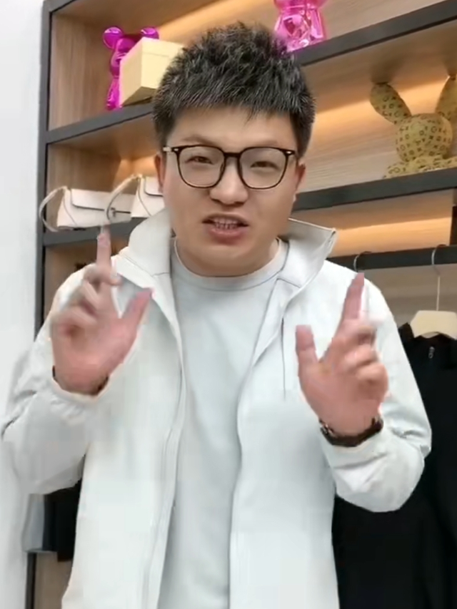 抄底Lululemon男士