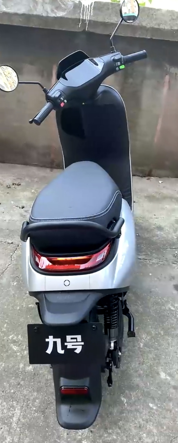 九号n85c电动摩托车畅享便捷与个性骑行