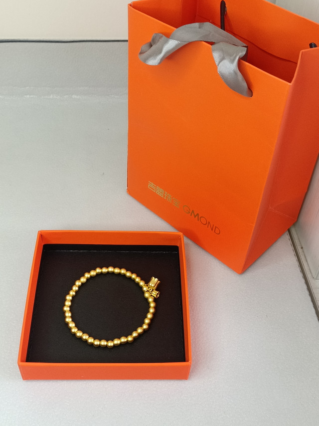 521，送妈妈一条金手链吧