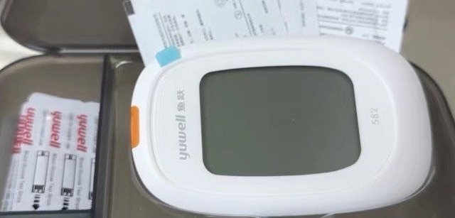 告别繁琐！只需一滴血，智能血糖仪让你生活更便捷