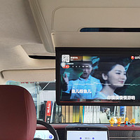 传祺E9升级：改装潮派精灵吸顶电视，无损安装原车风格