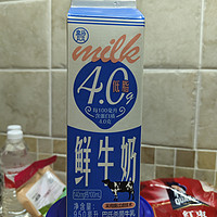 盒马这款低脂鲜牛奶蛋白质含量高达4.0克，口味也不差。