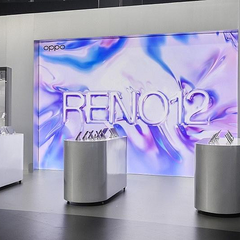 超美小直屏OPPO Reno 12发布，影像、潮玩、小红书Live面面俱到