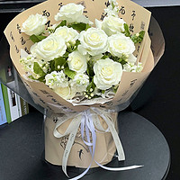 白玫瑰的配花