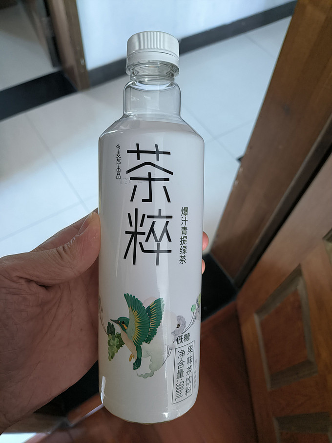 今麦郎两瓶绿茶图片