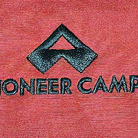 这件拓路者（Pioneer Camp）朱雀三合一冲锋衣性价比不错哟