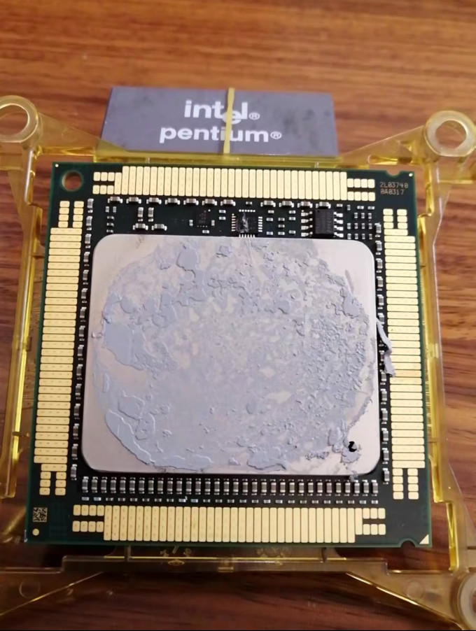 CPU