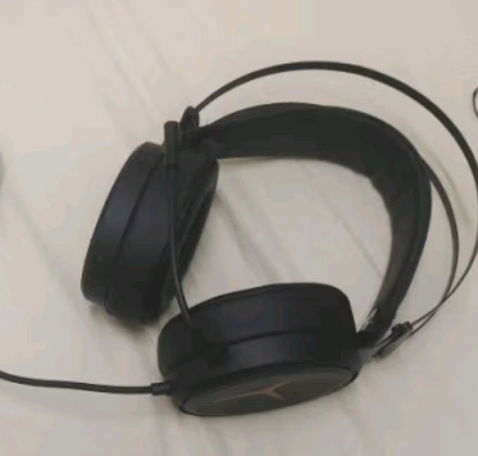 联想拯救者耳机