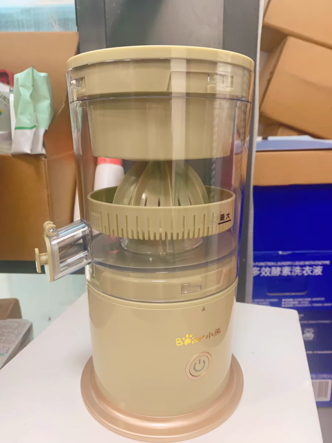 小熊榨汁机