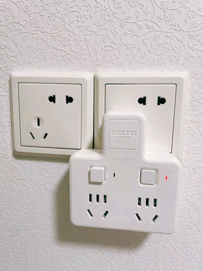 德力西插排