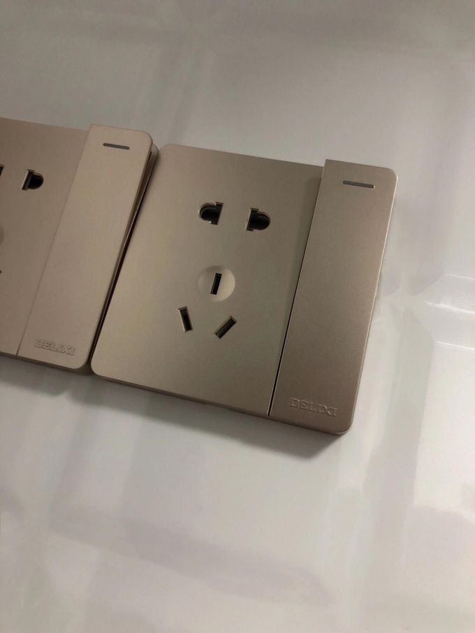 德力西插座安全用电新选择