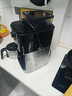 添置了飞利浦的全自动咖啡机，我的早晨变得格外美好。