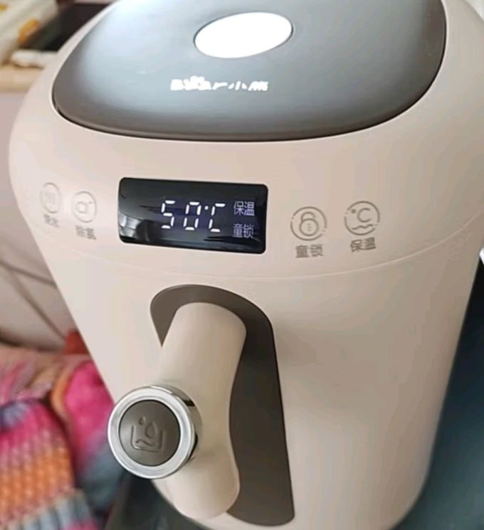 小熊电水壶
