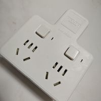 德力西插座功能全面,使用便捷