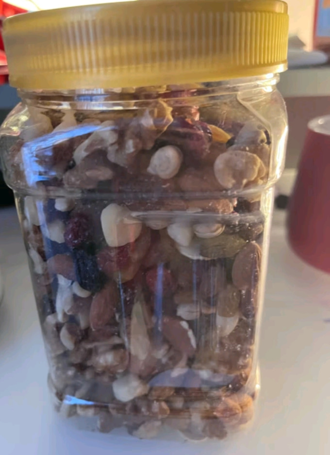 百草味坚果炒货