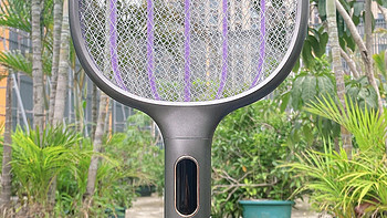 灭蚊系列 篇二十五：顶楼花园的夏夜守护者，质零S2电蚊拍，优雅驱蚊新体验