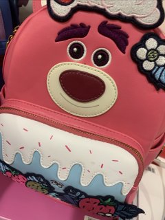 可可爱爱的小背包