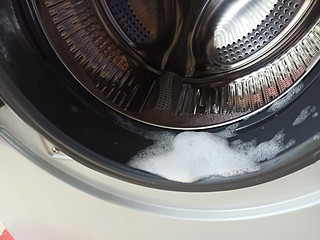 大容量洗衣机记得时不时的进行自清洁
