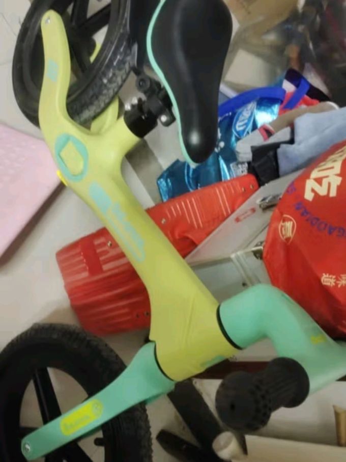 儿童平衡车