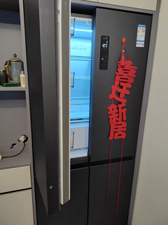 TCL冰箱T9 嵌入式设计节省空间，整体颜值太高了