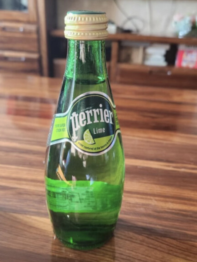 💥邂逅法国风情，Perrier巴黎水青柠味，清新一夏！🌞